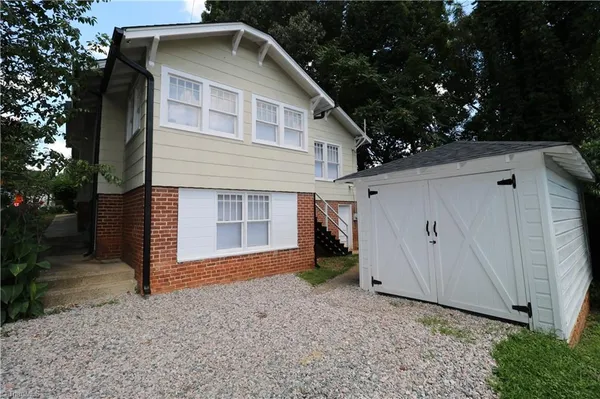 $1,900 | 2080 Queen Street, Winston-Salem, NC 27103