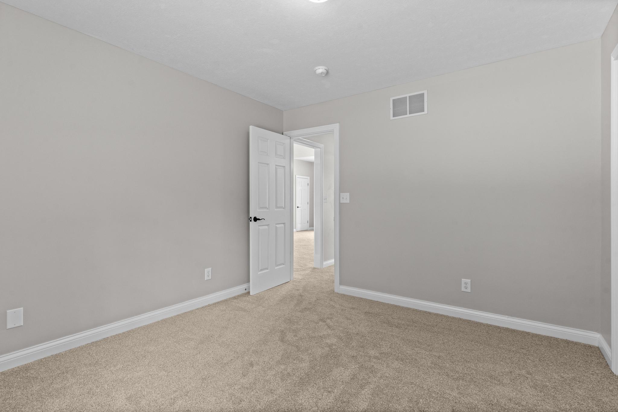 3000 Clayton Avenue Springfield, OH 45502 - Photo 22 of 39 CLAYTON-25