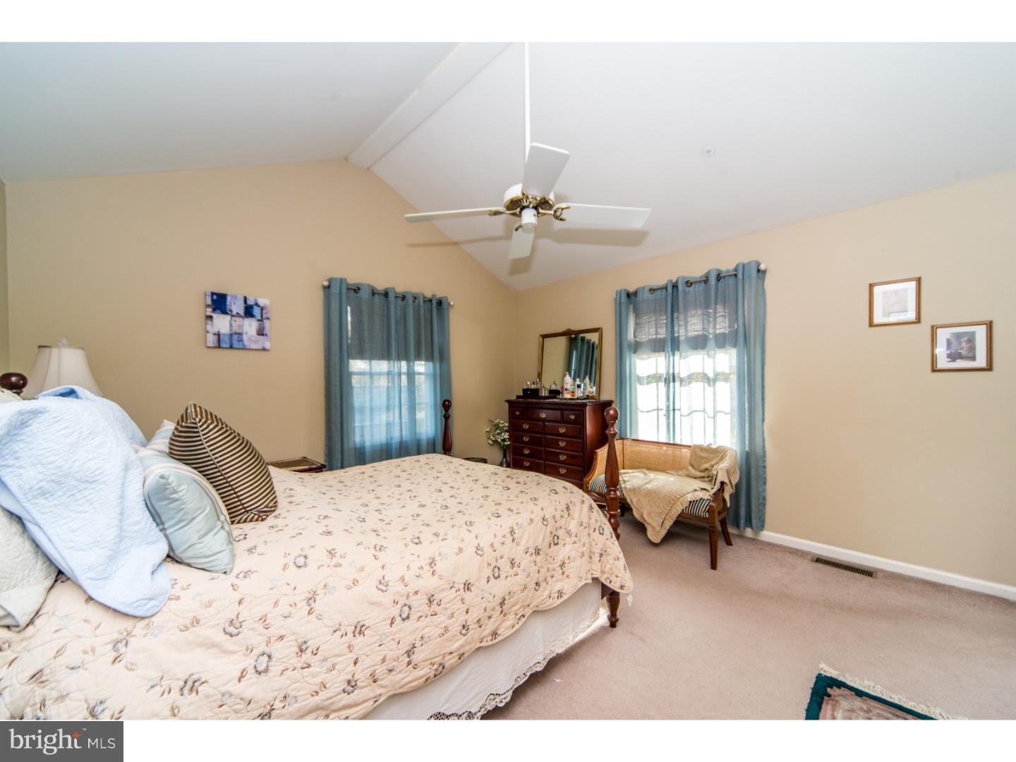 25 South Manor Road Broomall, PA 19008 - Photo 18 of 25 Gallery Image 18