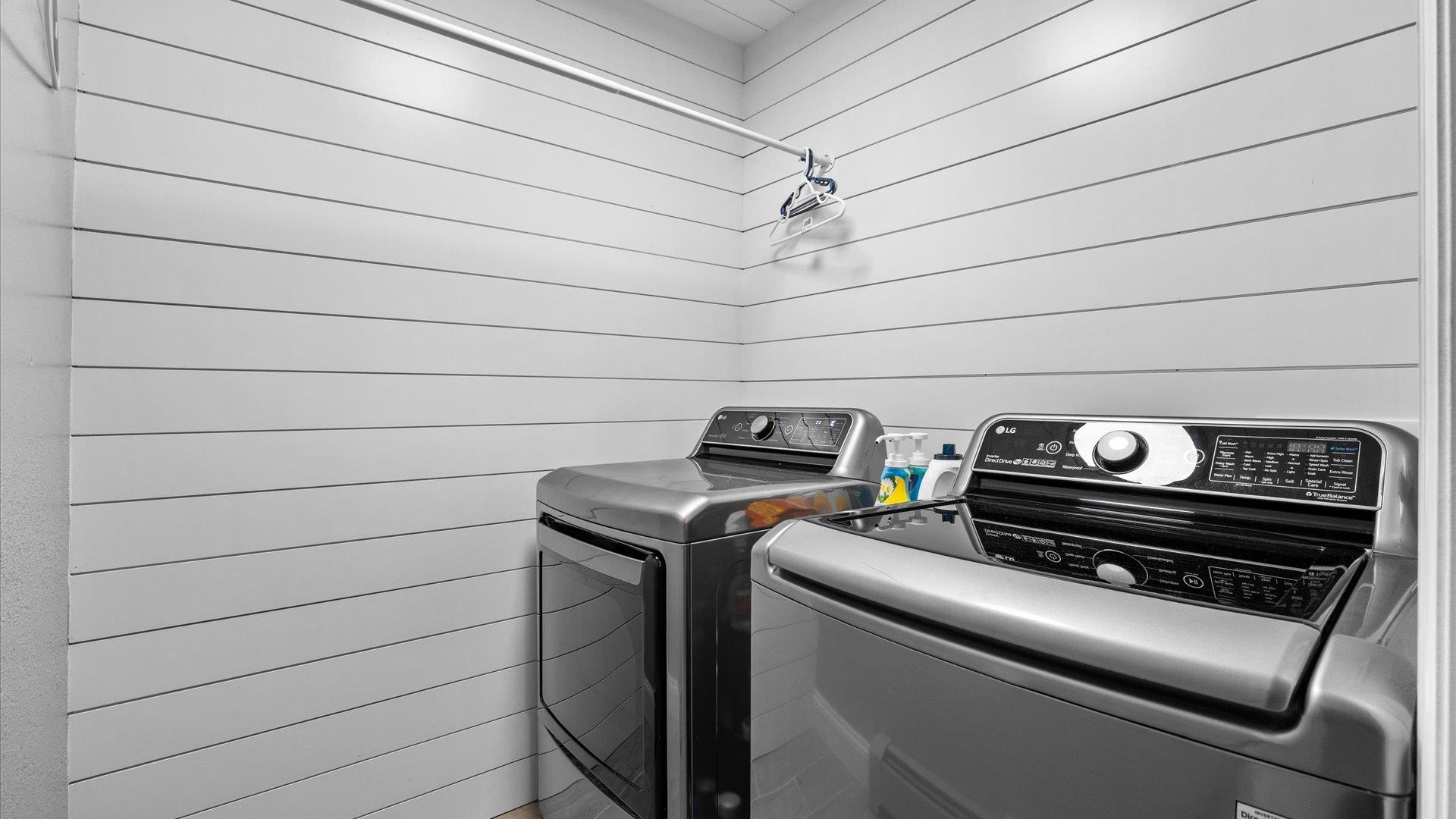 357 Music Lane Grand Junction, CO 81506 - Photo 24 of 29 a utility room with dryer and washer