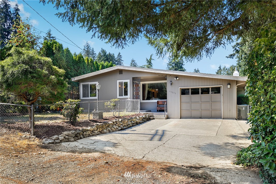 11311 162nd Avenue Southeast Renton, WA 98059 - Photo 2 of 24 Gallery Image 2