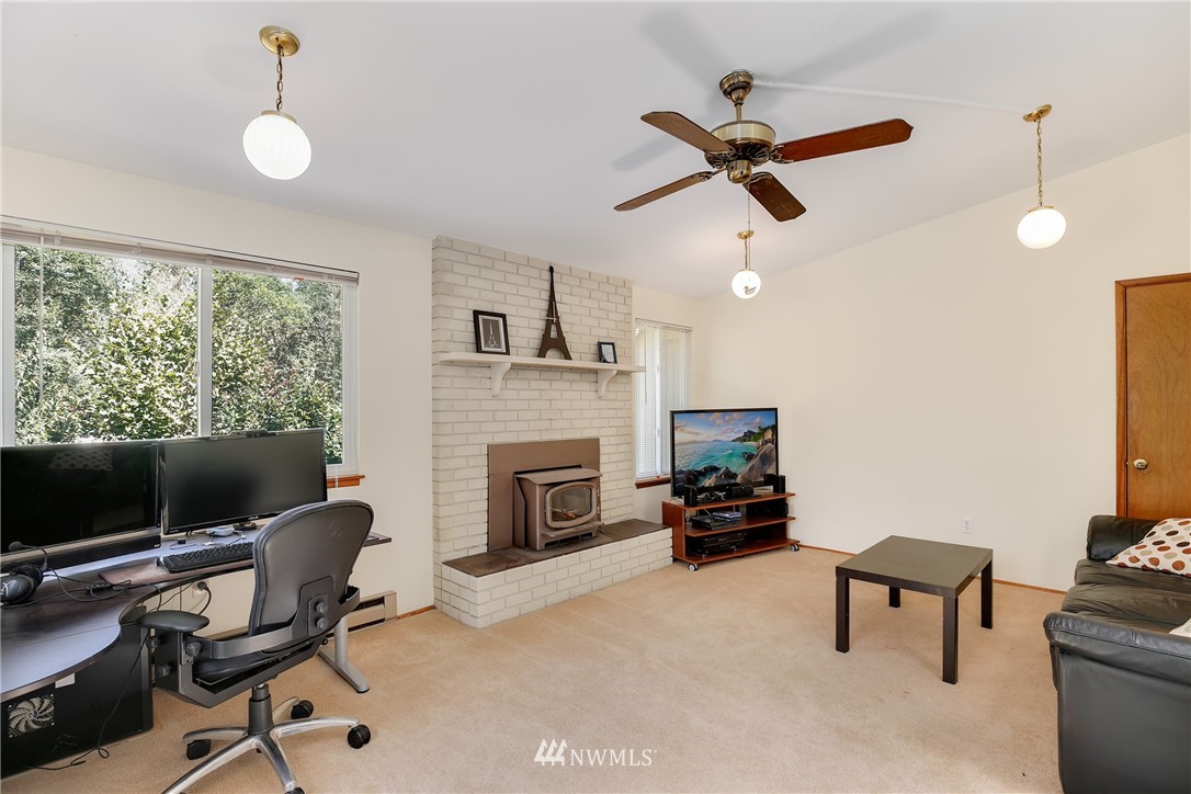 11311 162nd Avenue Southeast Renton, WA 98059 - Photo 18 of 24 Gallery Image 18
