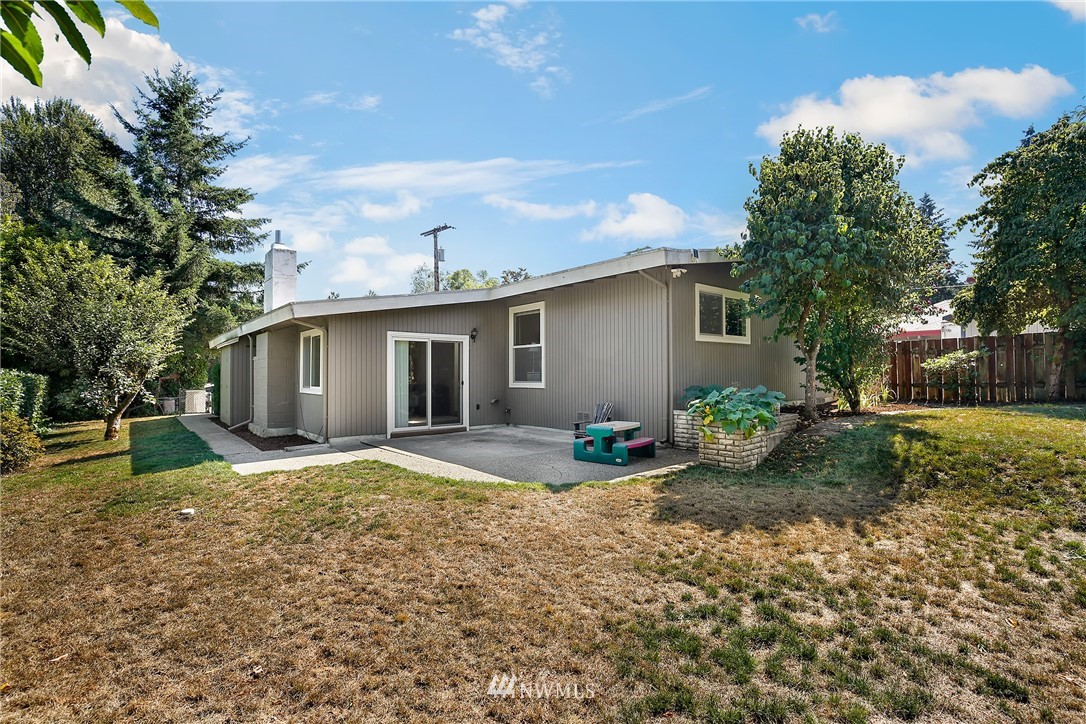 11311 162nd Avenue Southeast Renton, WA 98059 - Photo 22 of 24 Gallery Image 22