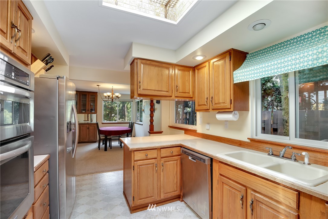 11311 162nd Avenue Southeast Renton, WA 98059 - Photo 9 of 24 Gallery Image 9