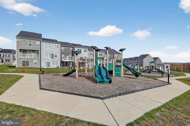 a view of a basketball court