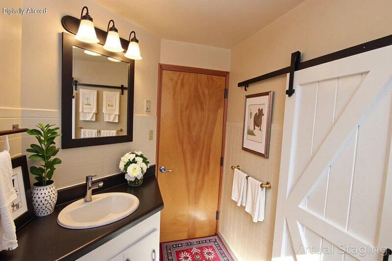 514 East Maple Street Horicon, WI 53032 - Photo 25 of 29 full bath