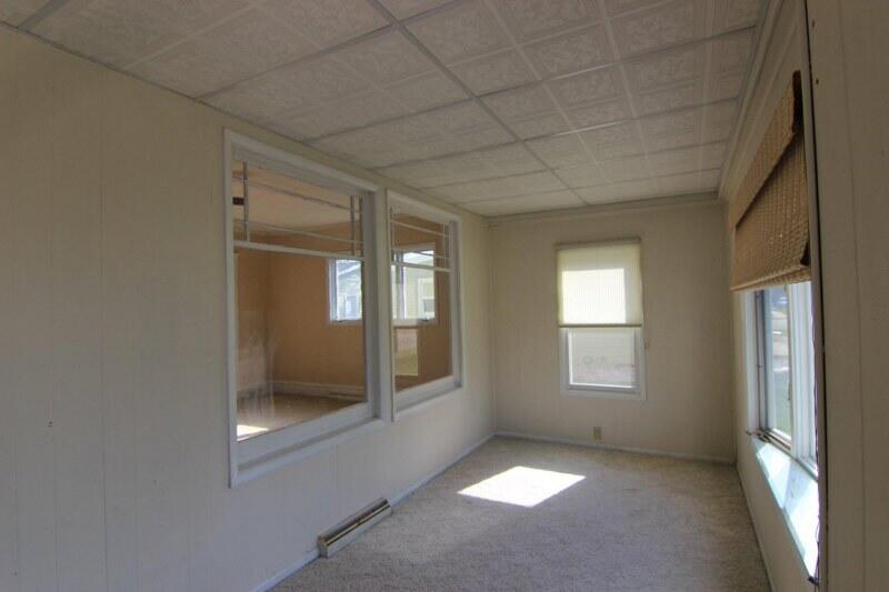 514 East Maple Street Horicon, WI 53032 - Photo 4 of 29 bonus room