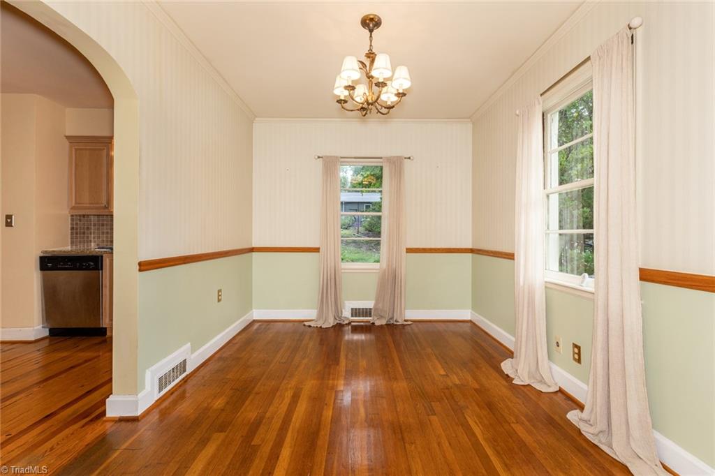 810 West Ray Avenue High Point, NC 27262 - Photo 12 of 48