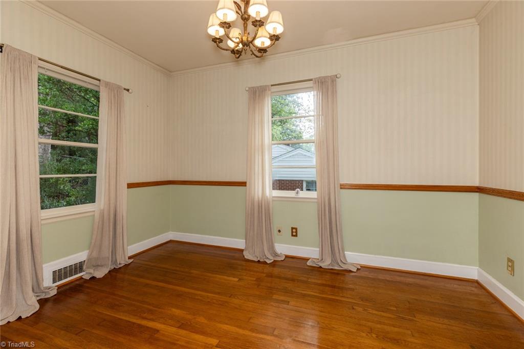 810 West Ray Avenue High Point, NC 27262 - Photo 13 of 48