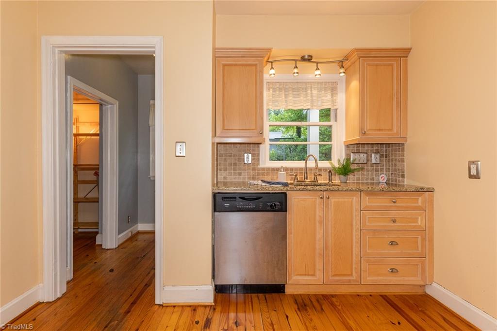 810 West Ray Avenue High Point, NC 27262 - Photo 18 of 48