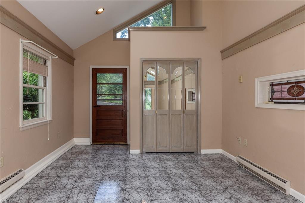 810 West Ray Avenue High Point, NC 27262 - Photo 28 of 48