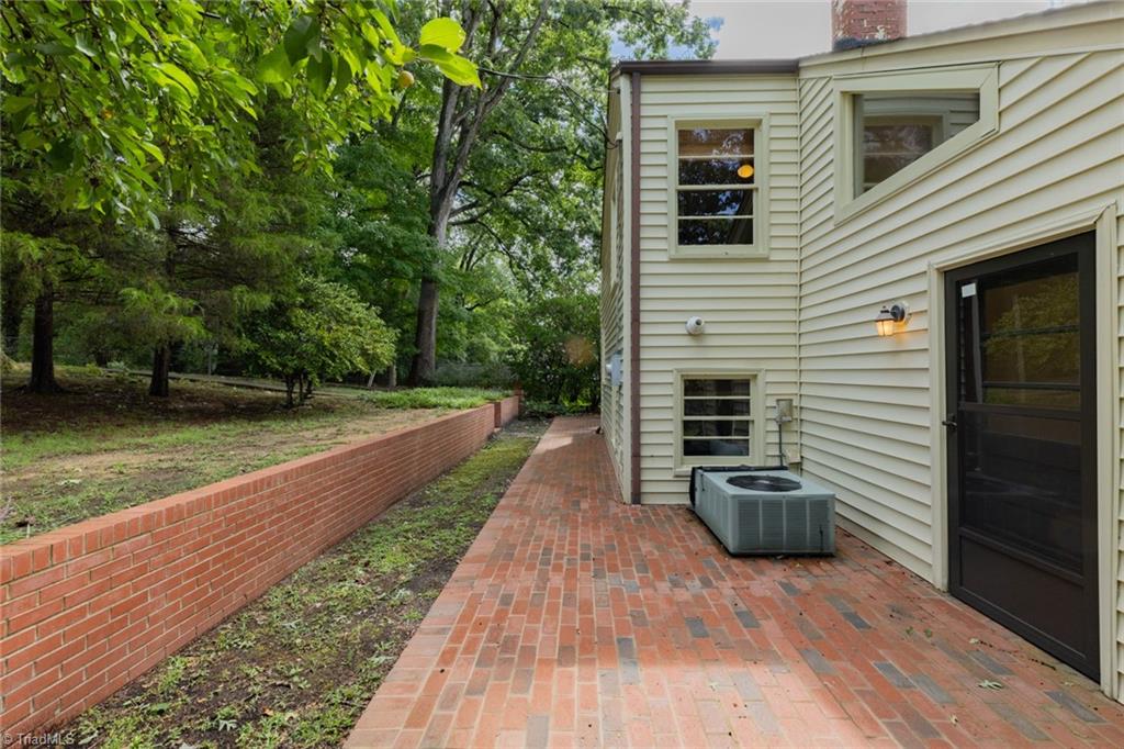 810 West Ray Avenue High Point, NC 27262 - Photo 42 of 48