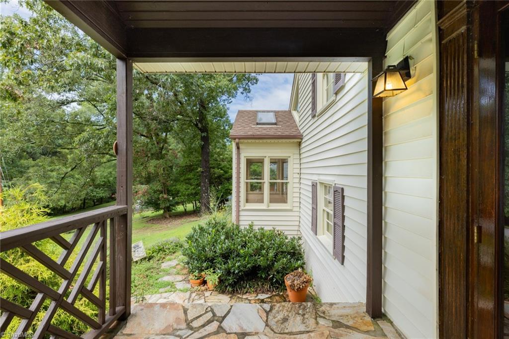 810 West Ray Avenue High Point, NC 27262 - Photo 7 of 48