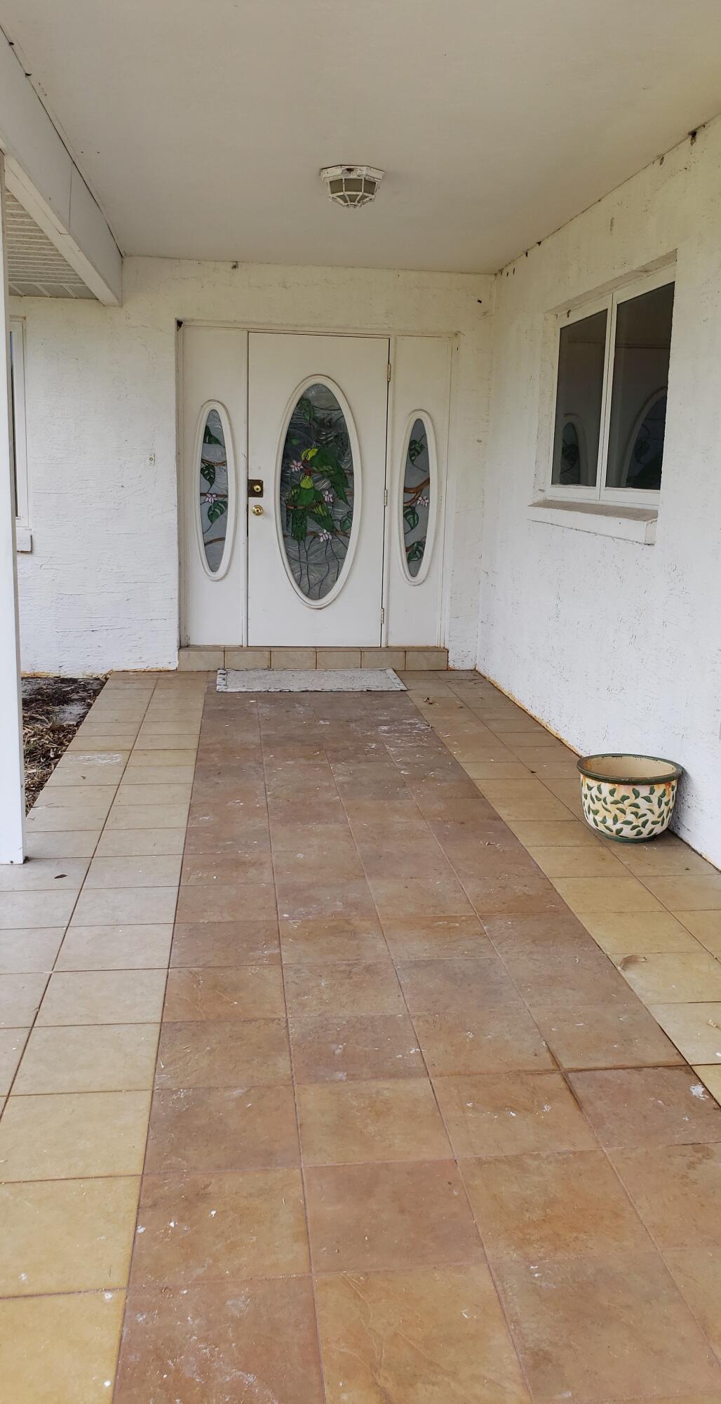 508 Bear Road Lake Placid, FL 33852 - Photo 3 of 23 Covered front porch