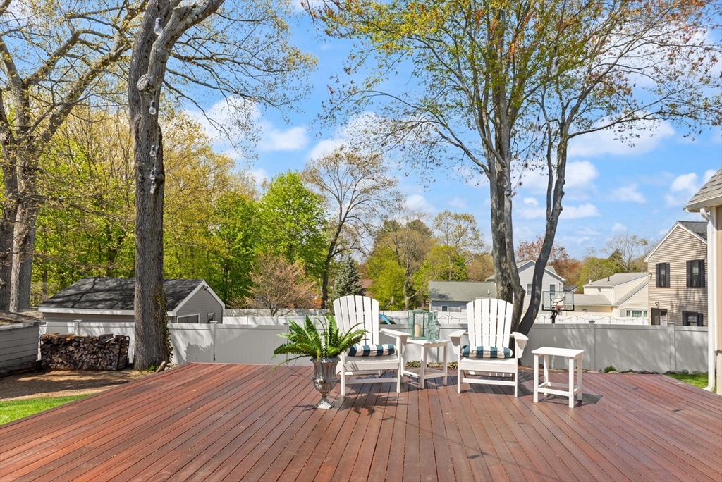 82 Orange Street Reading, MA 01867 - Photo 28 of 32