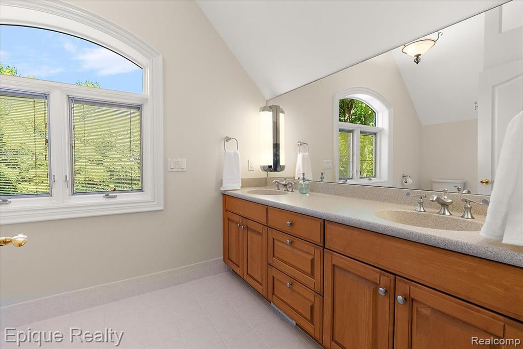 7662 Devins Ridge Clarkston, MI 48348 - Photo 60 of 81