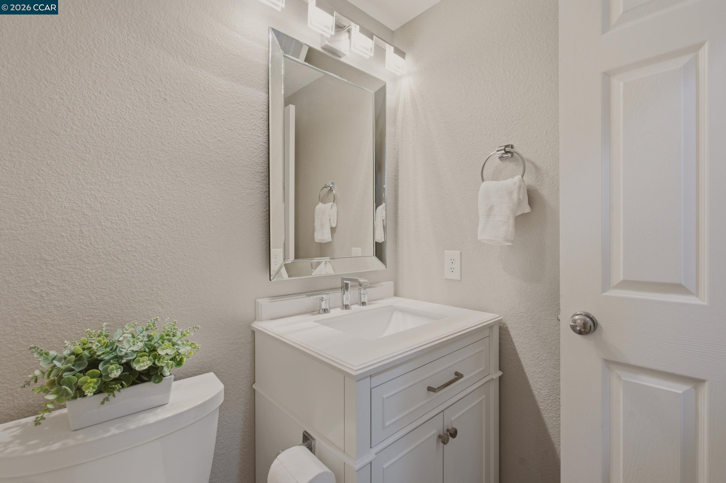 862 Foothill Drive Windsor, CA 95492 - Photo 16 of 44