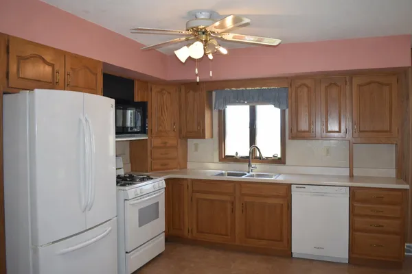 $174,900 | 1707 Teresa Street, Rock Falls, IL 61071