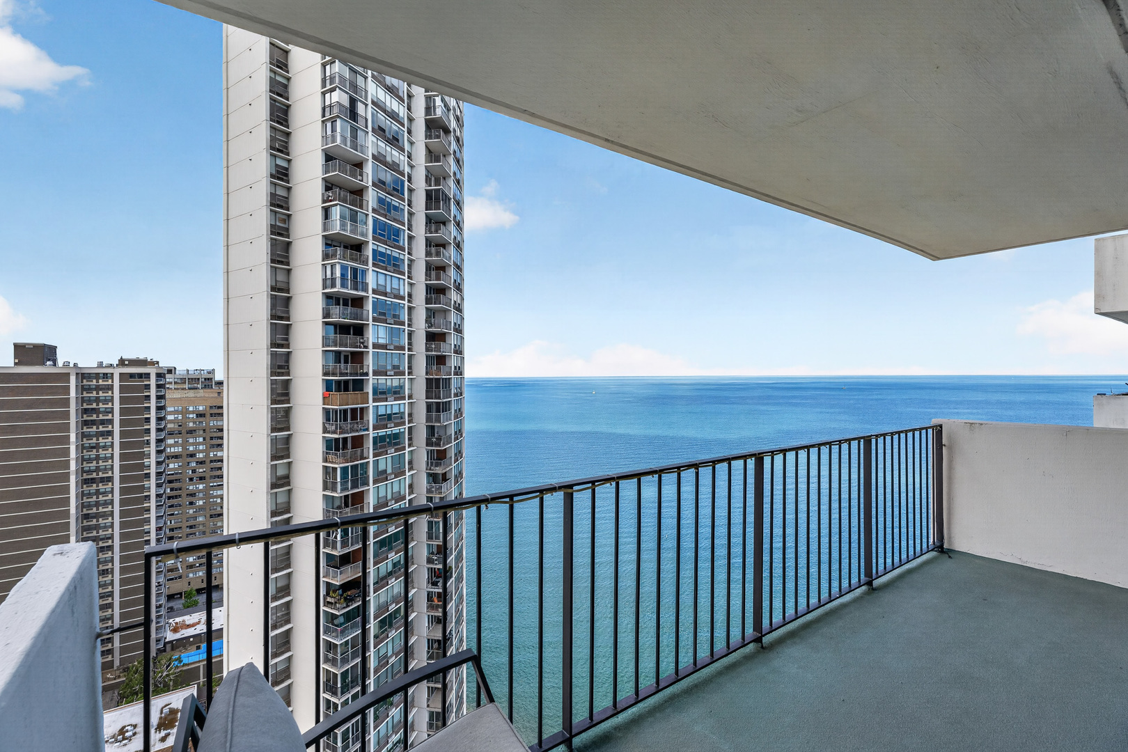 6033 North Sheridan Road, Unit 28D Chicago, IL 60660 - Photo 2 of 48