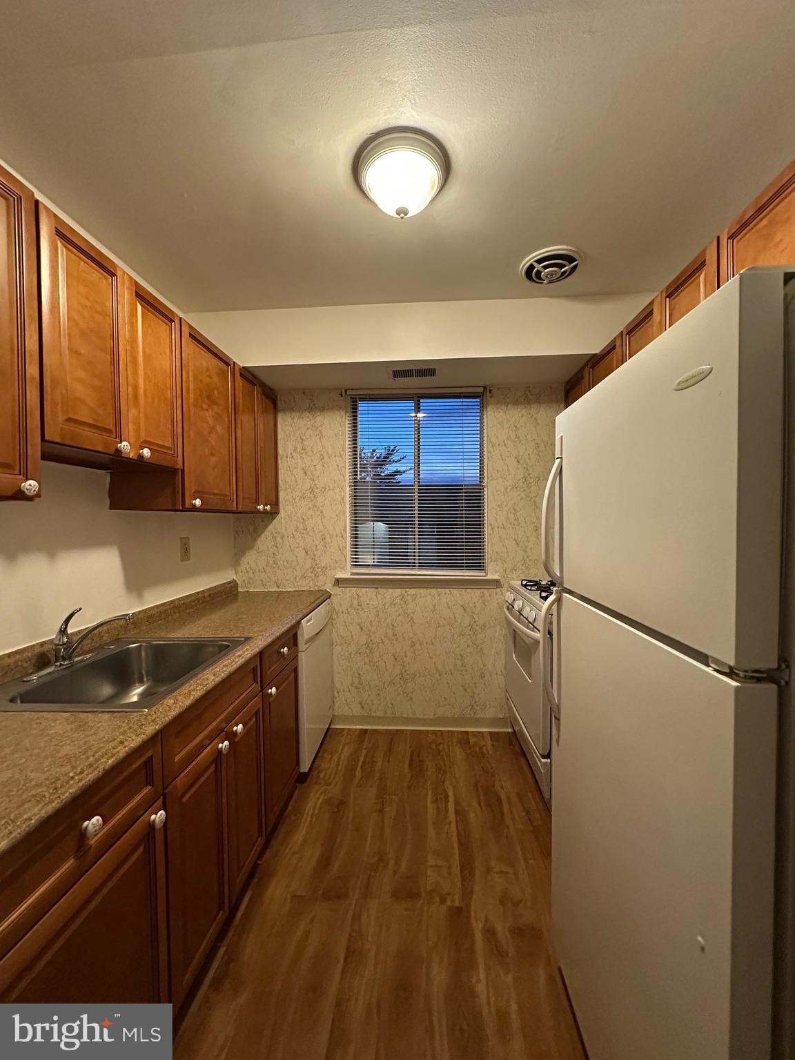 9921 Bustleton Avenue, Unit R10 Philadelphia, PA 19115 - Photo 18 of 21 Gallery Image 18