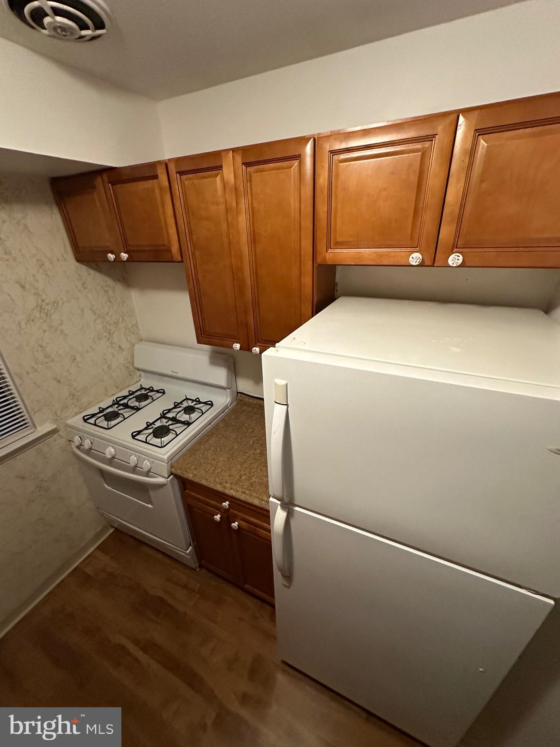 9921 Bustleton Avenue, Unit R10 Philadelphia, PA 19115 - Photo 19 of 21 Gallery Image 19