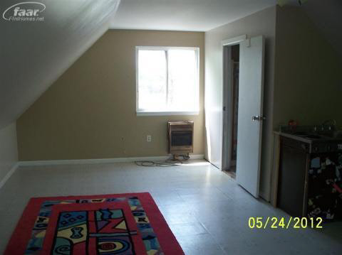 11403 Main Road Fenton, MI 48430 - Photo 20 of 22 20220796-19.JPG