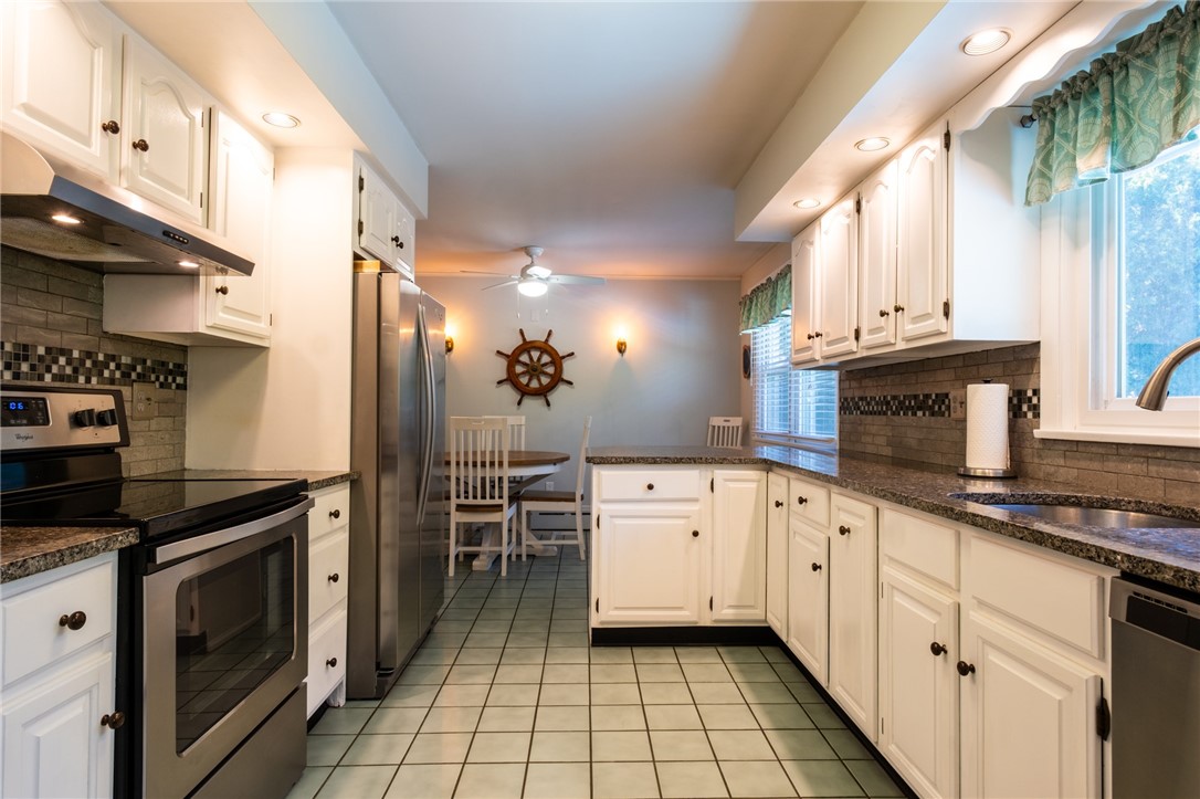 3 Emerald Street Westerly, RI 02891 - Photo 9 of 34 Gallery Image 9
