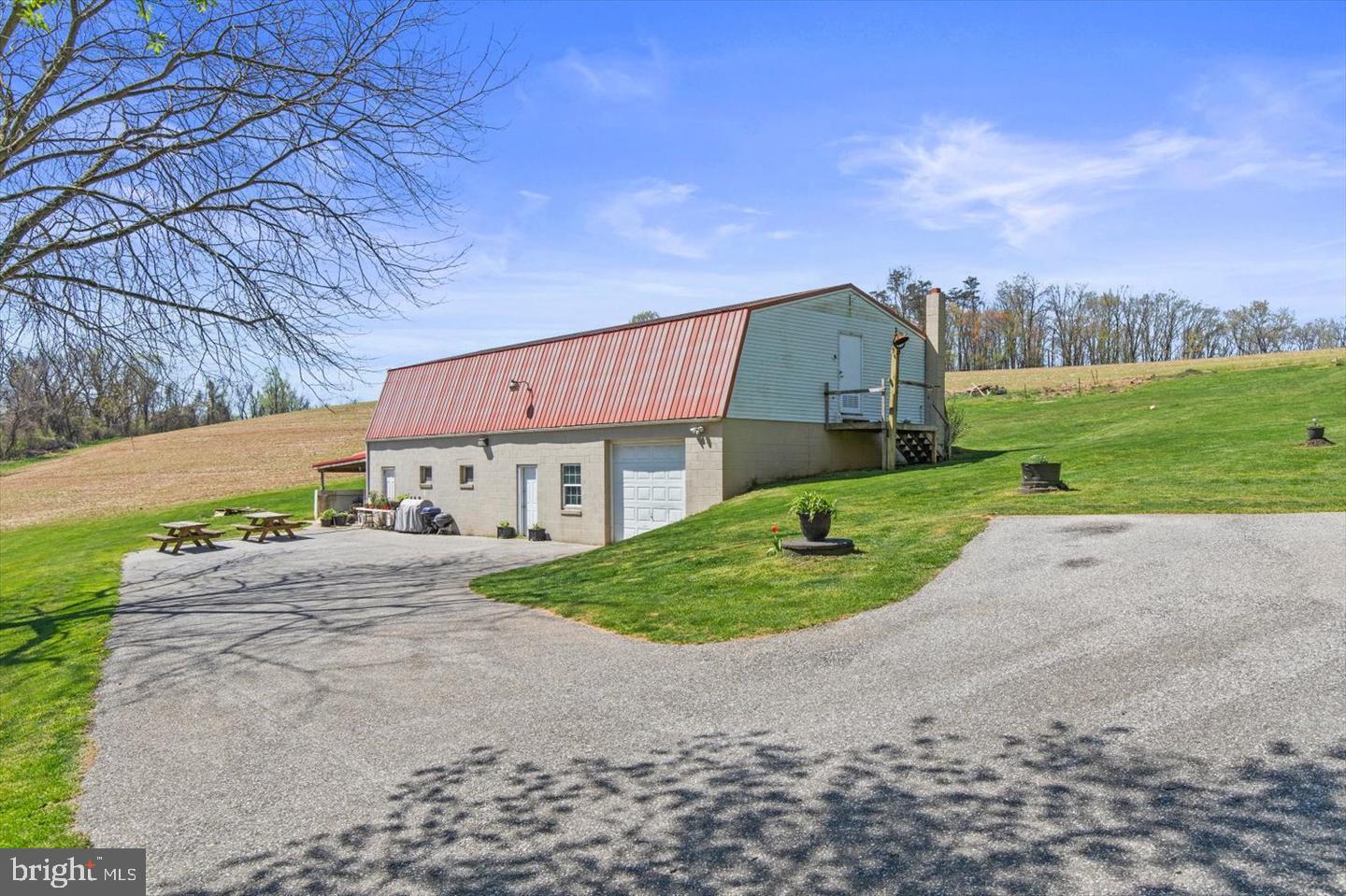 14174 Wolf Road Felton, PA 17322 - Photo 8 of 41 Gallery Image 8