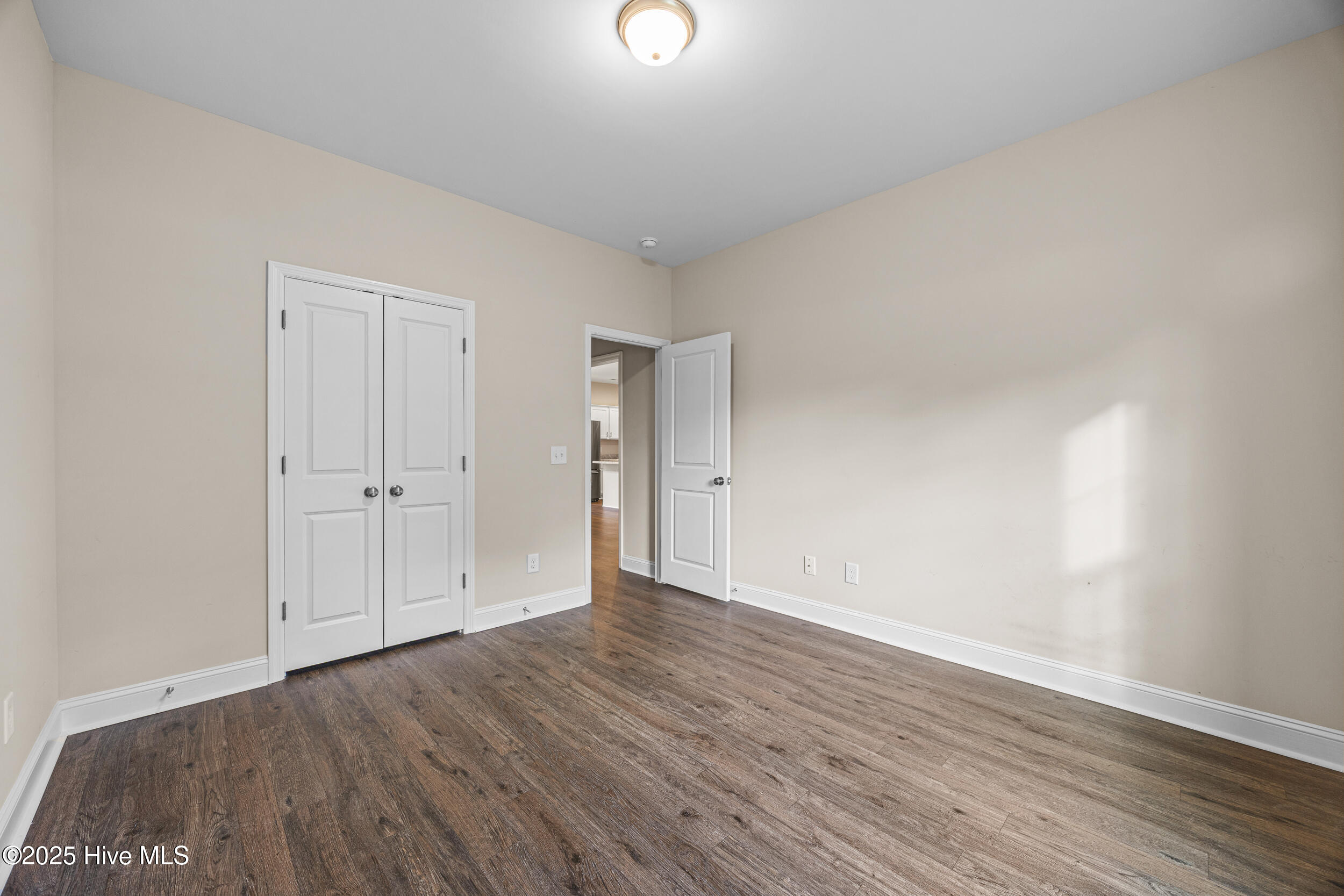 139 Queens Haven Road Hubert, NC 28539 - Photo 15 of 42 17_bedroom