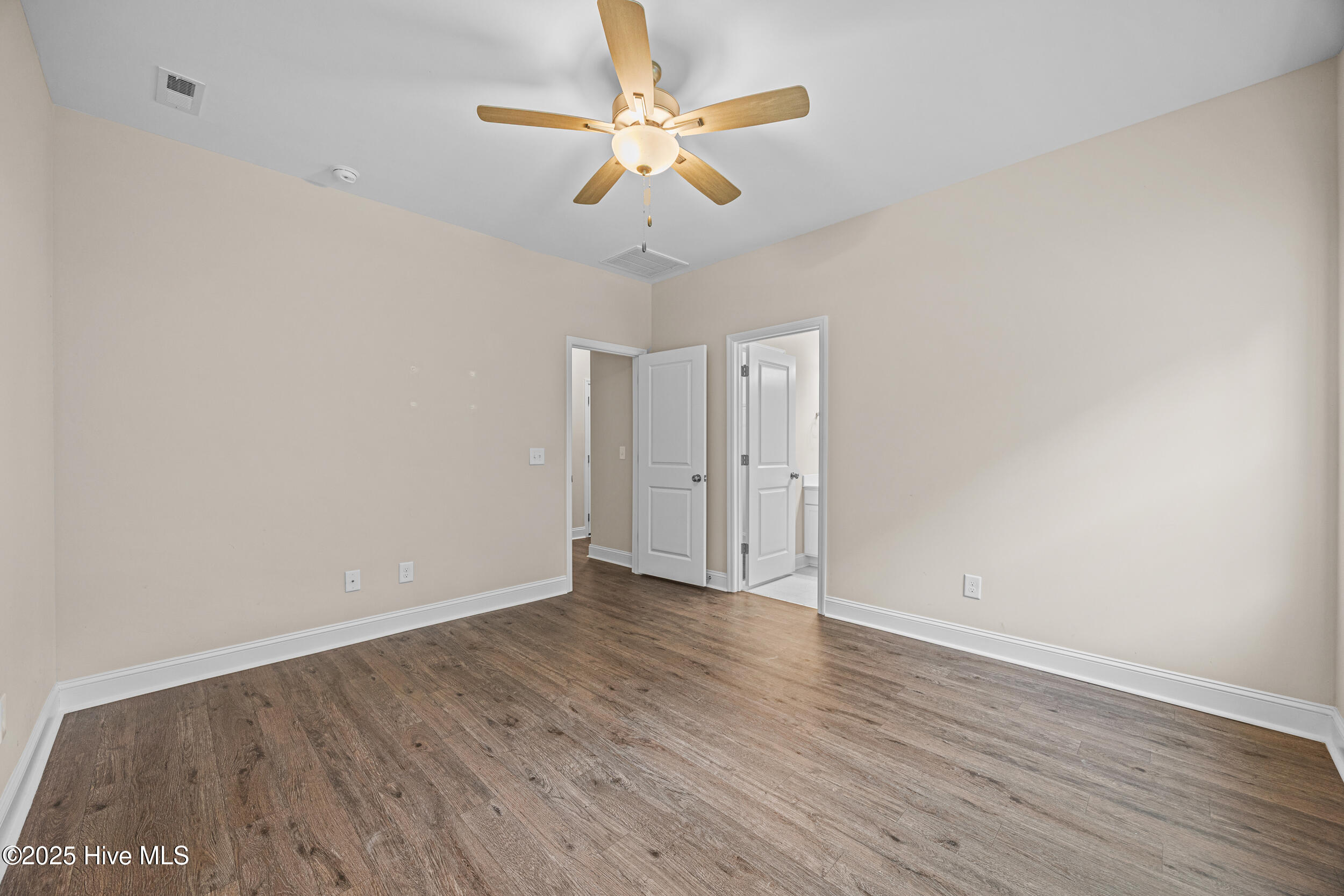 139 Queens Haven Road Hubert, NC 28539 - Photo 26 of 42 26_bedroom