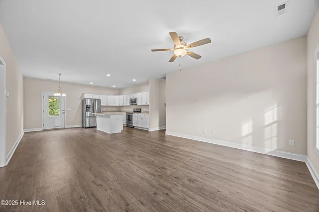 $289,900 | 139 Queens Haven Road, Hubert, NC 28539