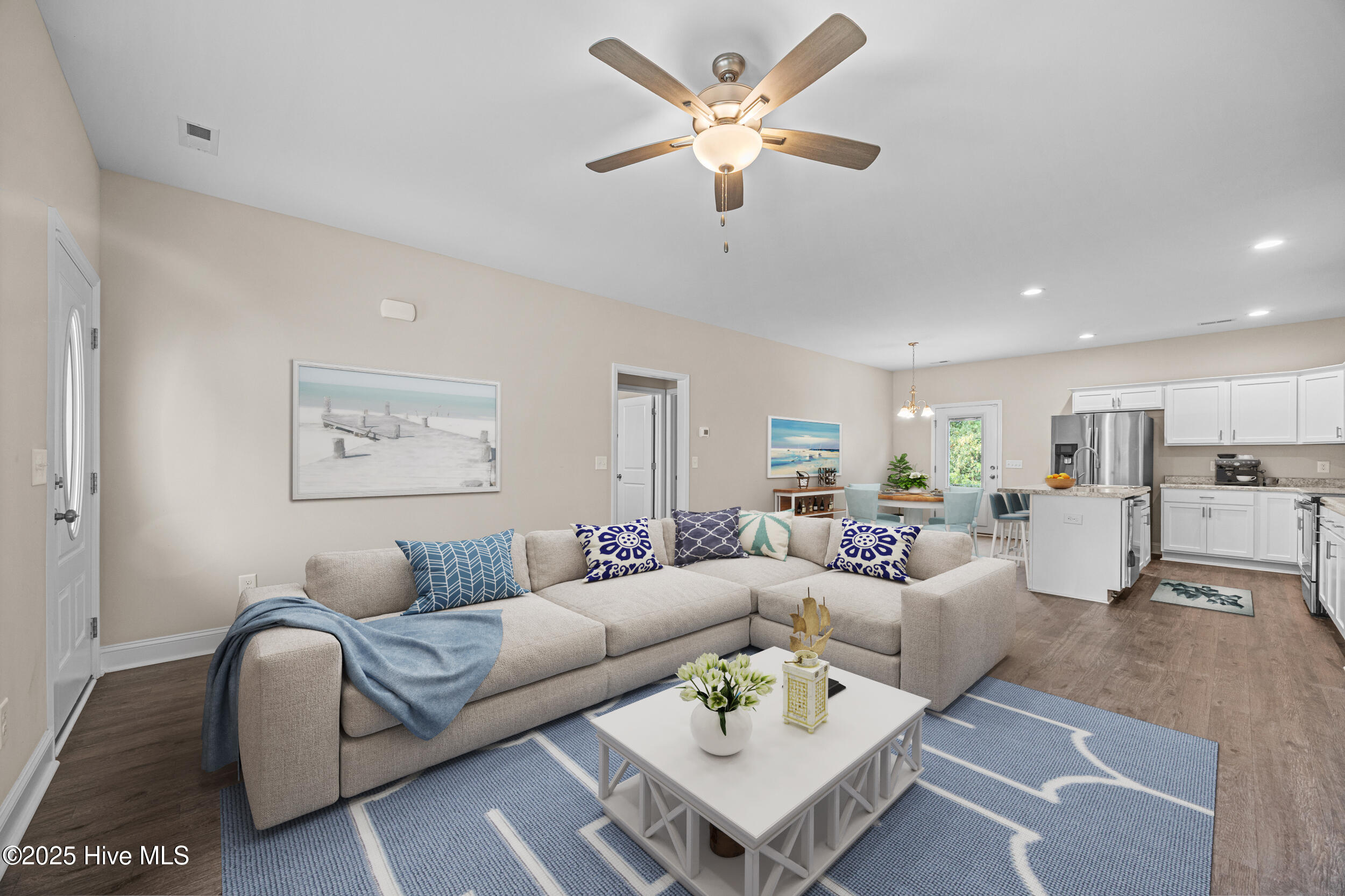 139 Queens Haven Road Hubert, NC 28539 - Photo 7 of 42 Living Room