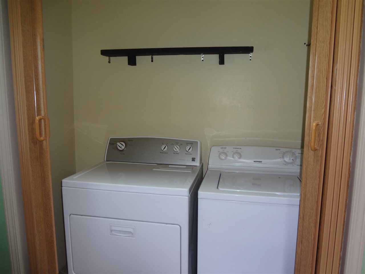 607 Clayton Street Rochester, IN 46975 - Photo 4 of 12 Gallery Image 4