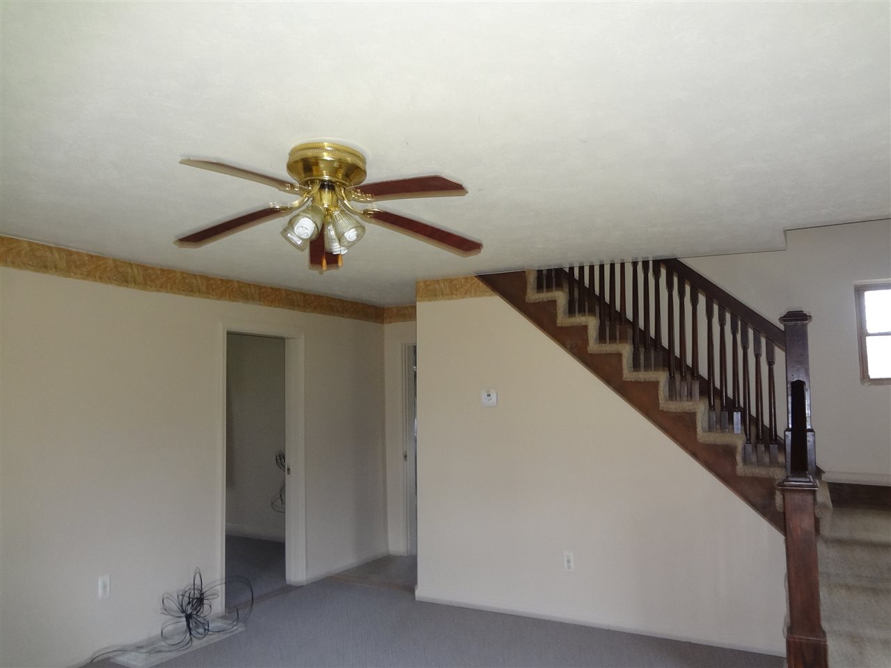 607 Clayton Street Rochester, IN 46975 - Photo 5 of 12 Gallery Image 5