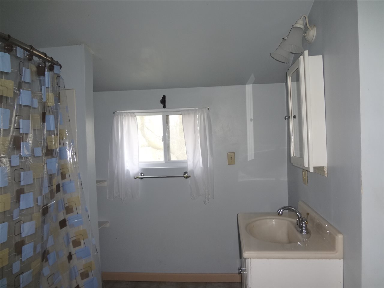 607 Clayton Street Rochester, IN 46975 - Photo 7 of 12 Gallery Image 7