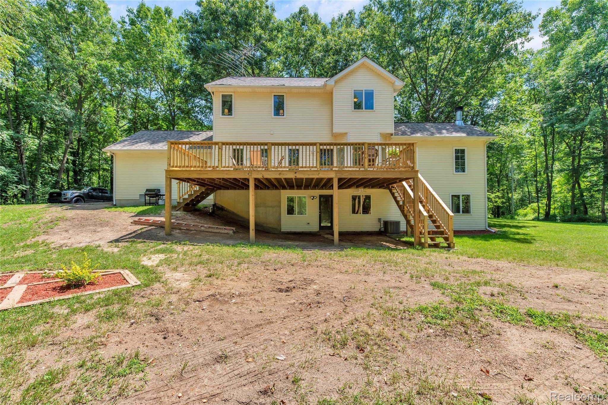 3030 West Allen Road Howell, MI 48855 - Photo 37 of 58 3030 West Allen Drive - HD Drone Photography-37.jpg