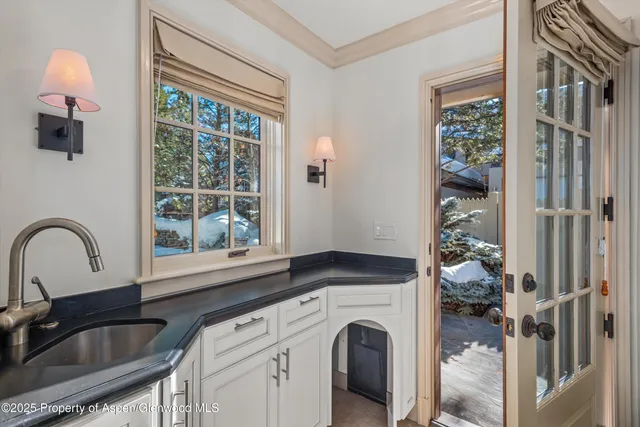$18,900,000 | 721 West North Street, Aspen, CO 81611