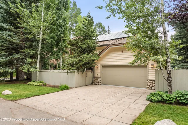 $18,900,000 | 721 West North Street, Aspen, CO 81611