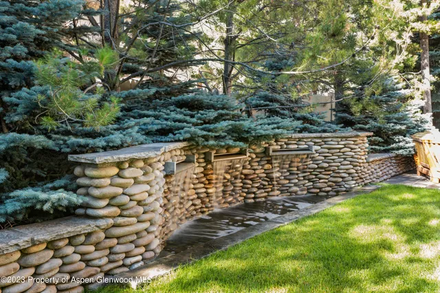 $18,900,000 | 721 West North Street, Aspen, CO 81611