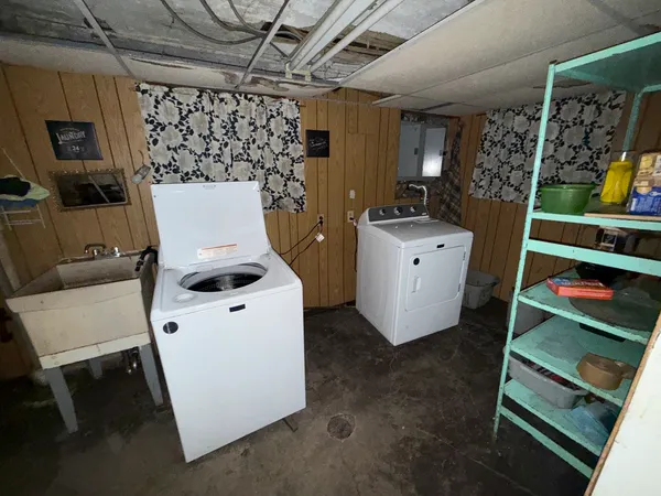 $225,000 | 4943 West Monroe Street, Chicago, IL 60644