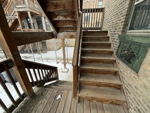 a view of entryway