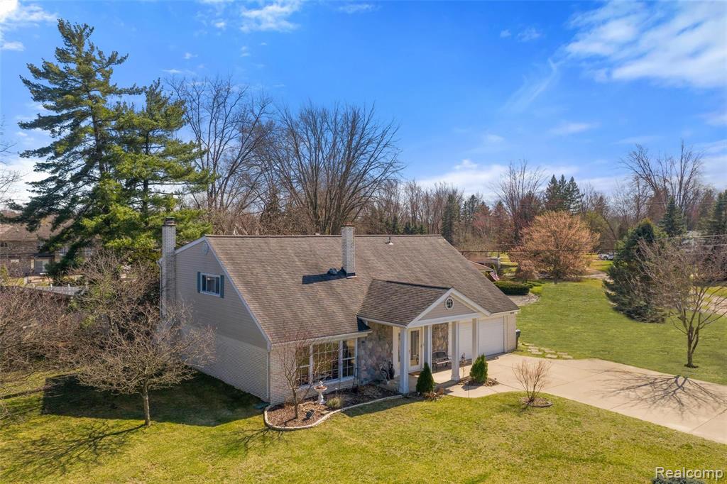50020 White Mill Road Utica, MI 48317 - Photo 4 of 41