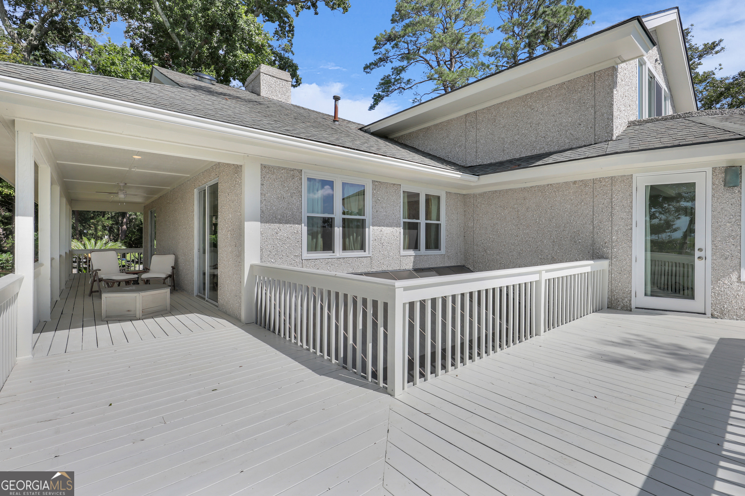 18 Modena Island Drive Savannah, GA 31411 - Photo 35 of 48 a view of a house with a balcony