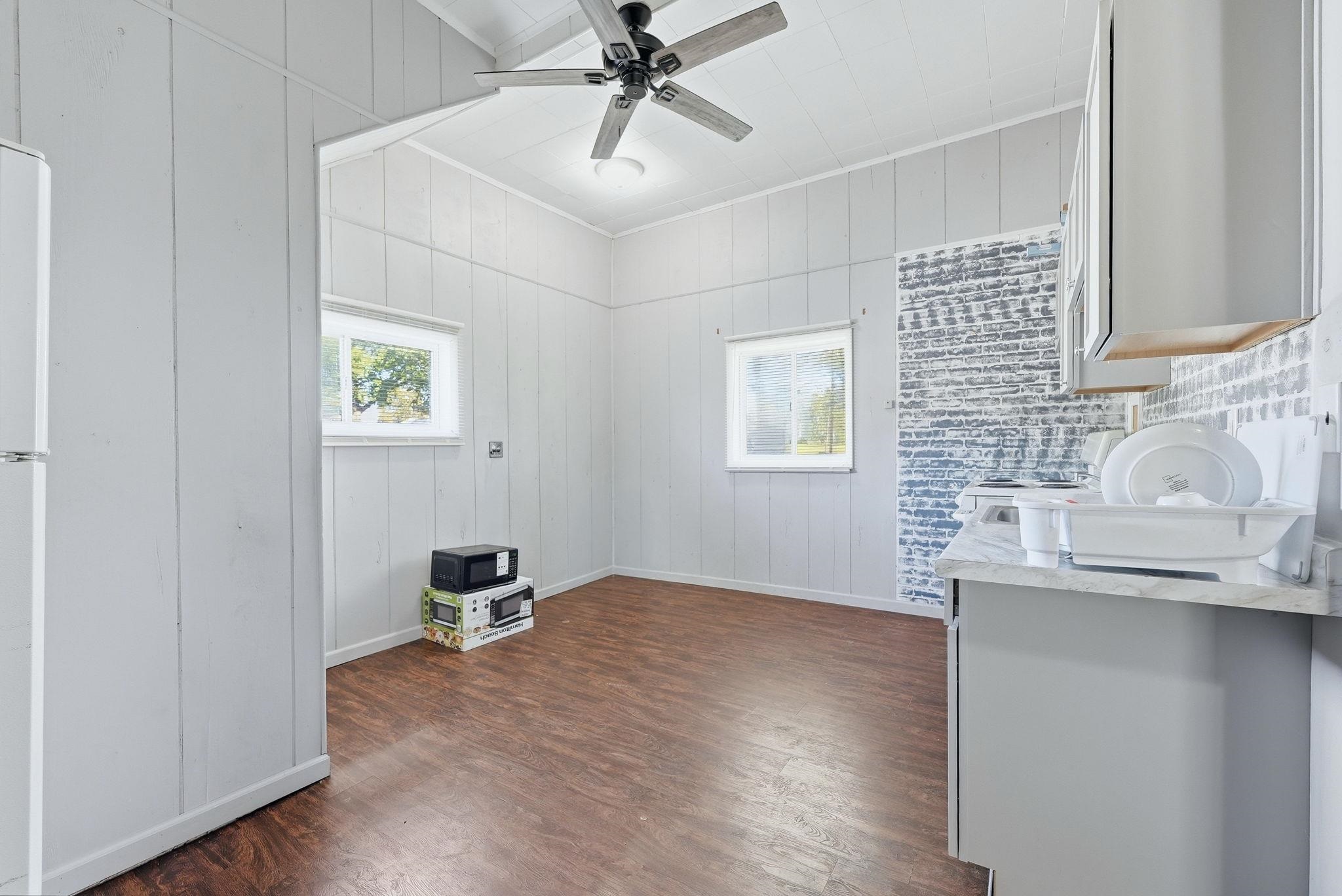 501 North Broadway Street Butler, IN 46721 - Photo 13 of 34