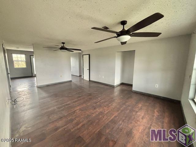 326 Country Village Drive Raceland, LA 70394 - Photo 6 of 27 Living Room 1