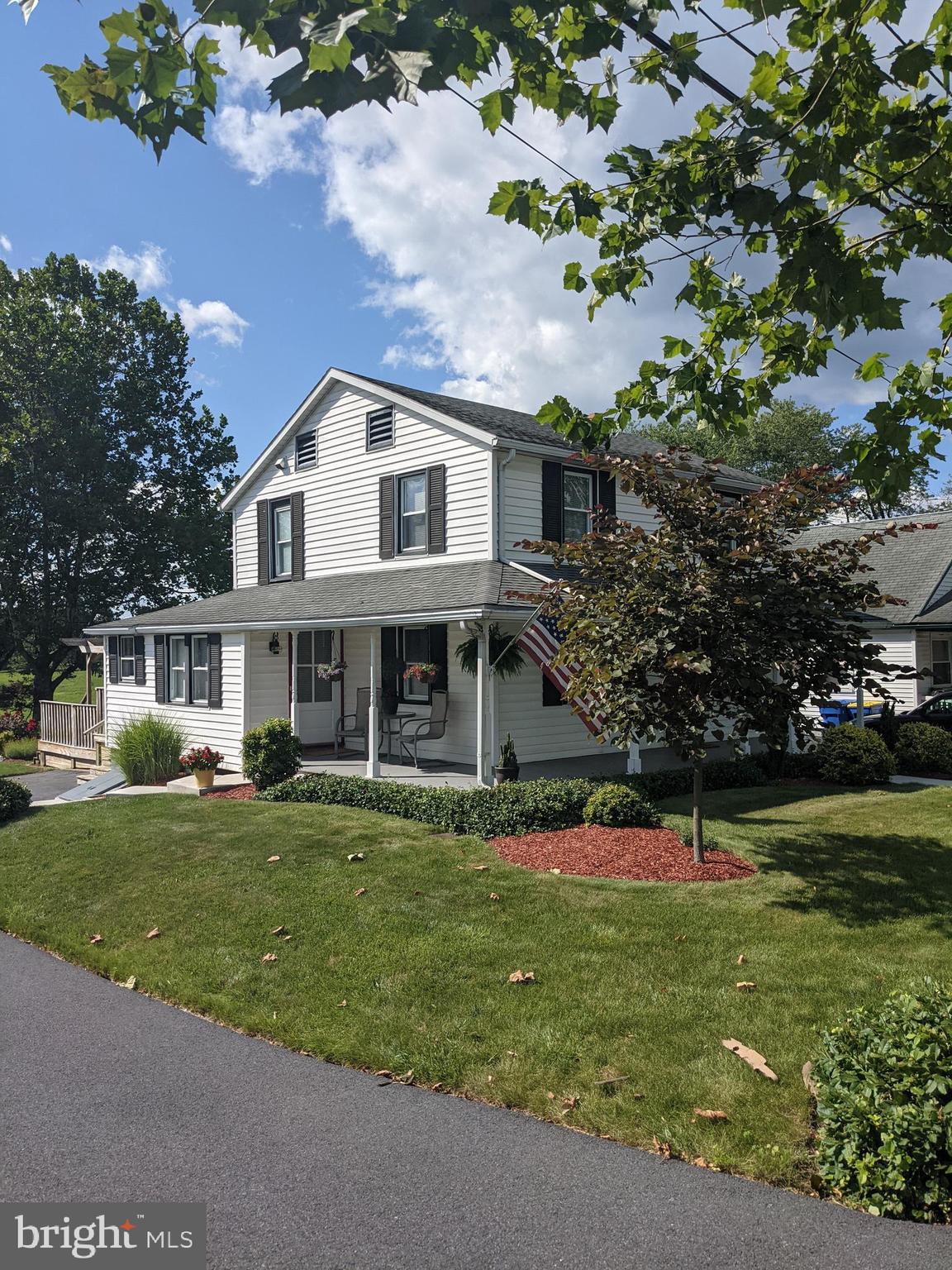 823 Laudermilch Road Hummelstown, PA 17036 - Photo 3 of 38 Gallery Image 3