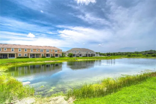 $2,500 | 11927 Sky Acres Terrace, Bradenton, FL 34211