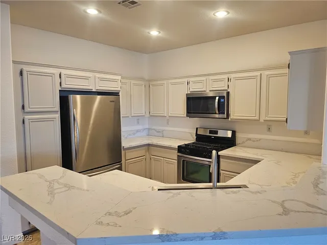 $2,400 | 2266 Surrey Meadows Avenue, Henderson, NV 89052
