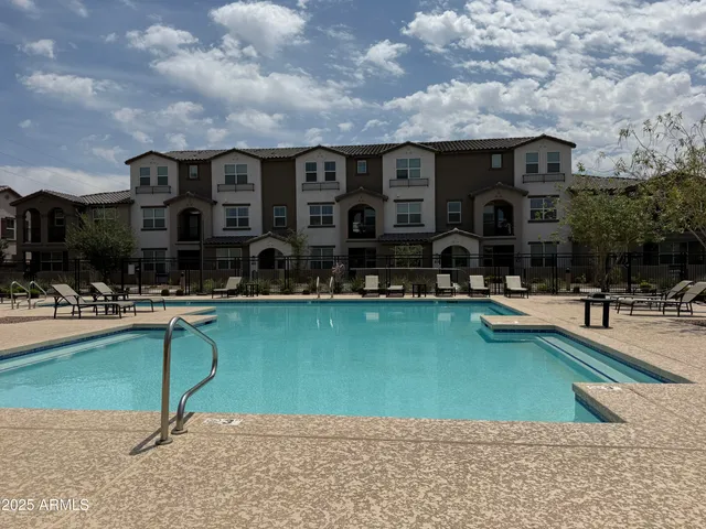 $495,000 | 1255 North Arizona Avenue, Unit 1258, Chandler, AZ 85225