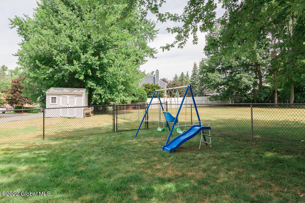 33 Squire Road Schenectady, NY 12304 - Photo 44 of 45 33SquireRd(62of63)
